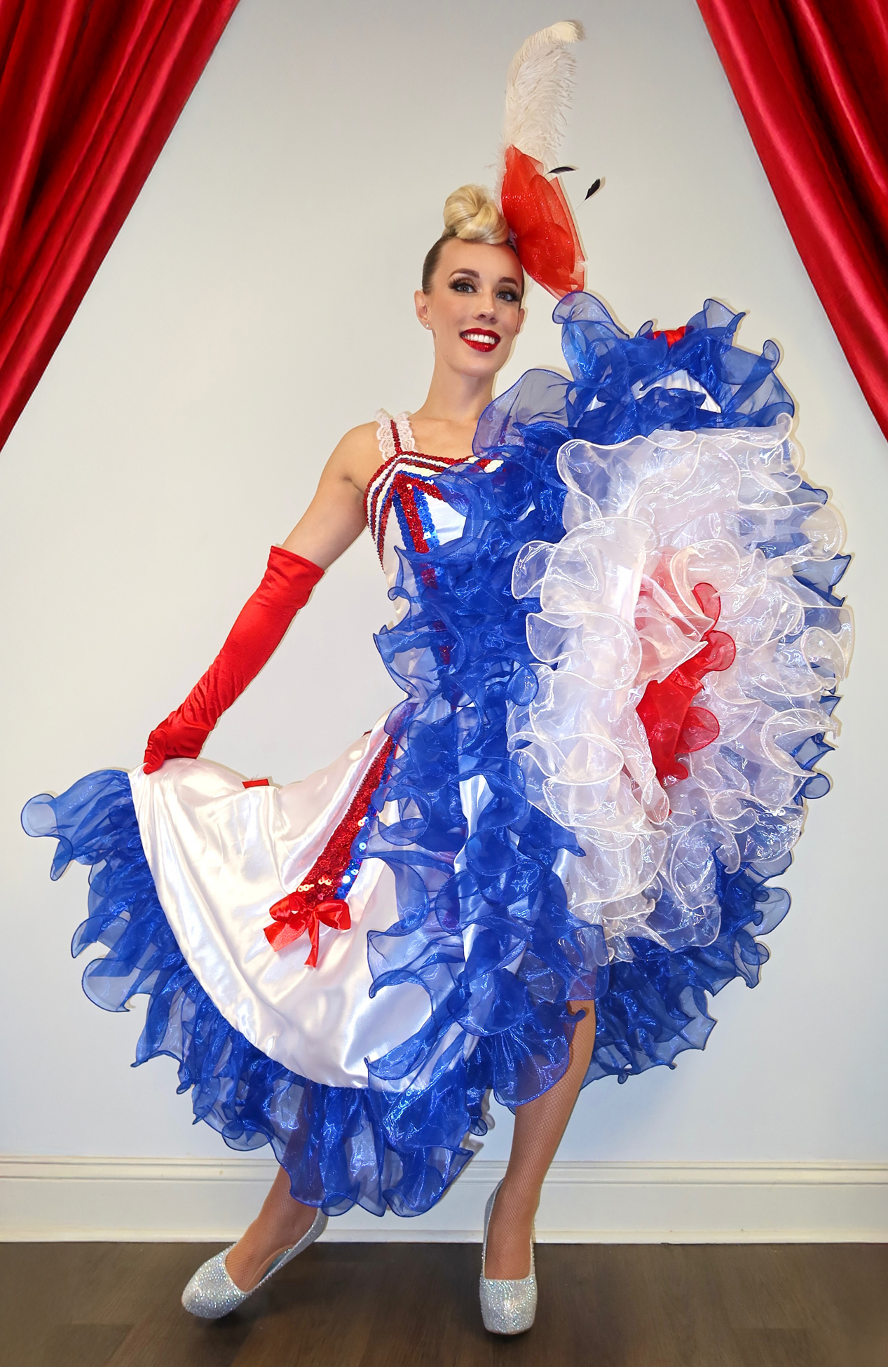 Cancan Performer
